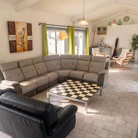 Spacieuse Et Elegante A Avec Piscine Privee * Meynes