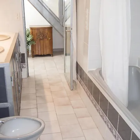 Spacieuse Et Elegante A Avec Piscine Privee Villa Meynes