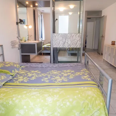 Spacieuse Et Elegante A Avec Piscine Privee Villa
