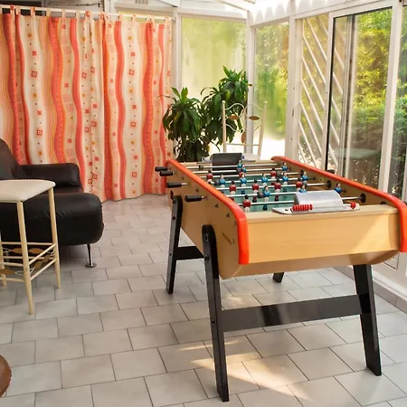 Spacieuse Et Elegante A Avec Piscine Privee * Meynes