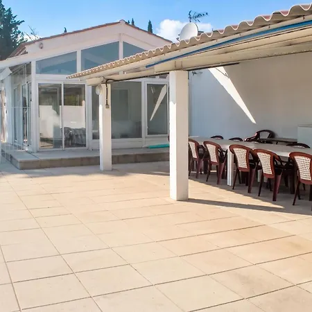 Spacieuse Et Elegante A Avec Piscine Privee Villa