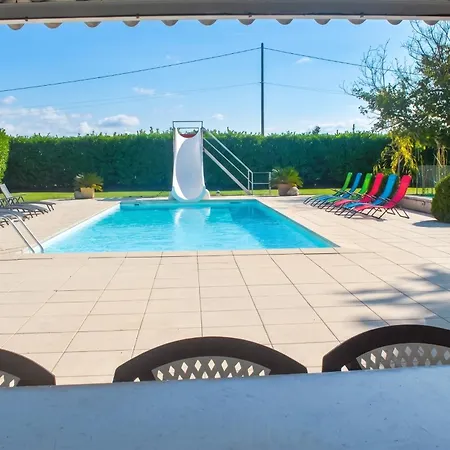 Spacieuse Et Elegante A Avec Piscine Privee Villa Meynes